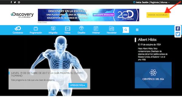 Discovery en la Escuela website. Red arrow on the right upper section points to 